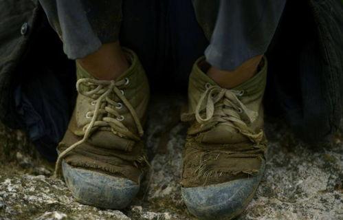 八戒充当吃瓜群众还穿aj鞋,脚踩AJ鞋潮范儿十足！